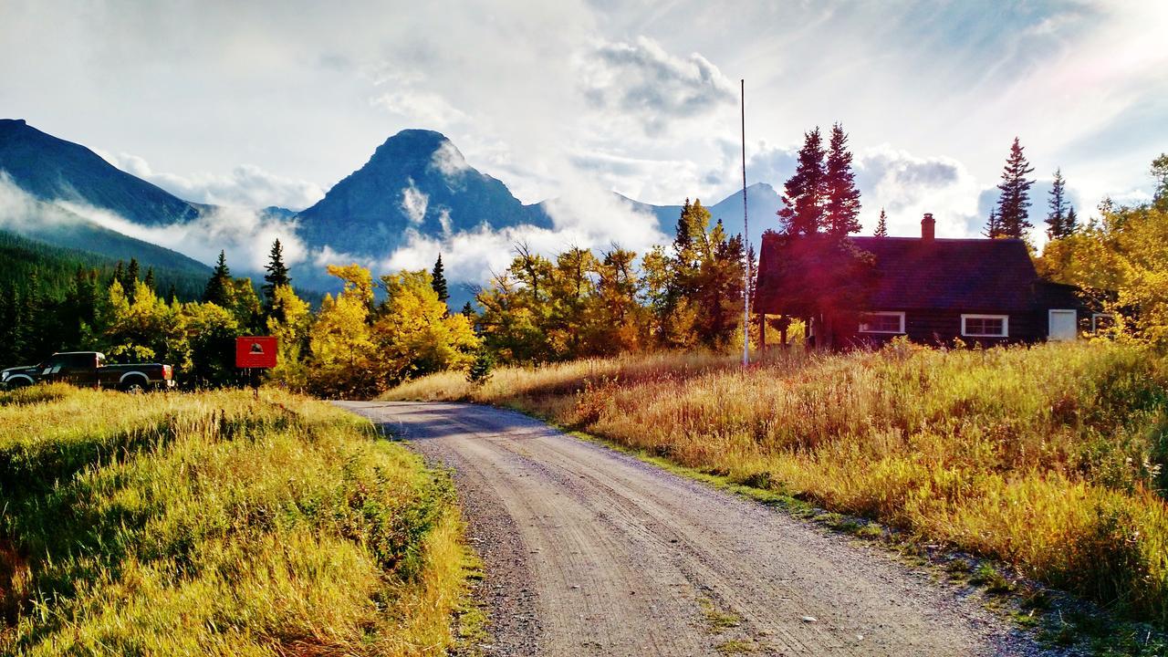 冰川之东汽车旅馆 East Glacier Park Village 外观 照片